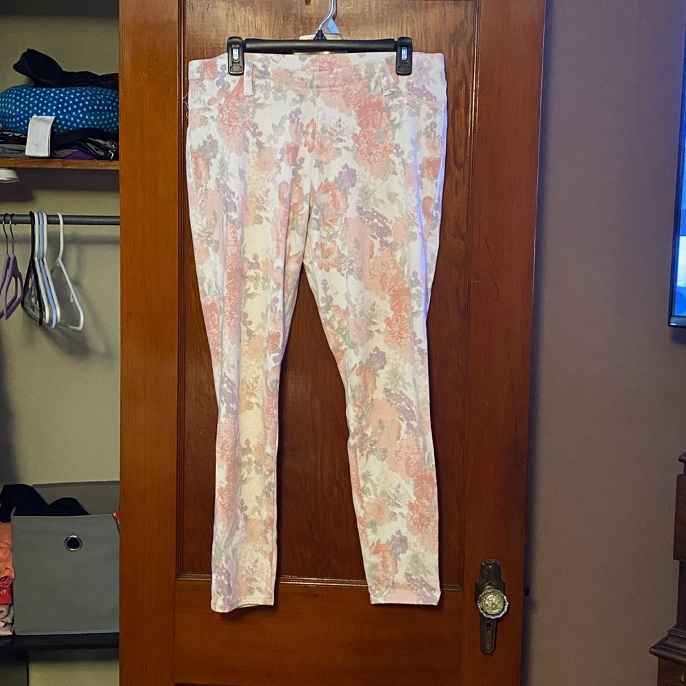 Faded Glory floral print full length jegging
